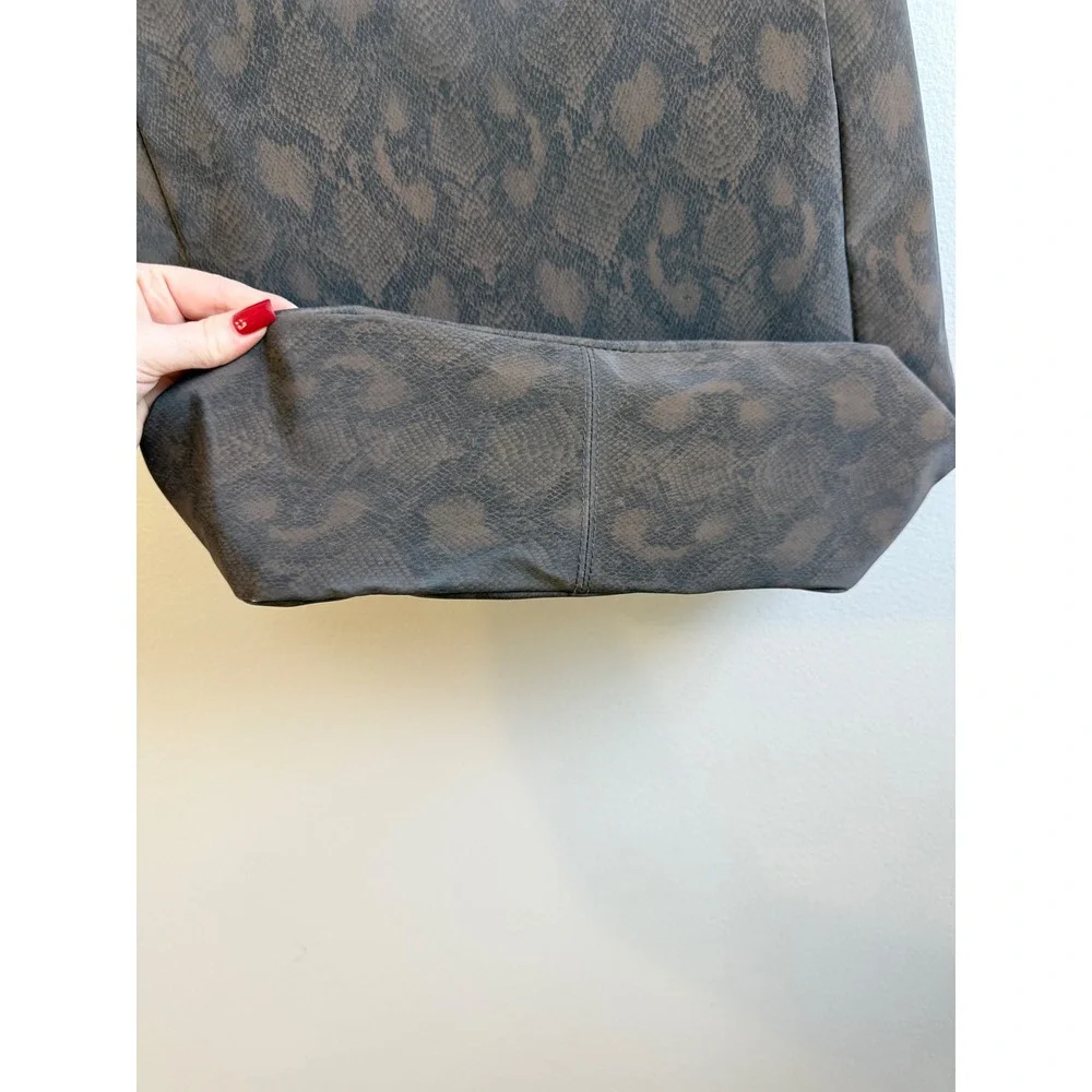 Kathy Ireland y2k Brown Snakeskin Print Tote Bag Faux Leather Shoulder Bag Purse